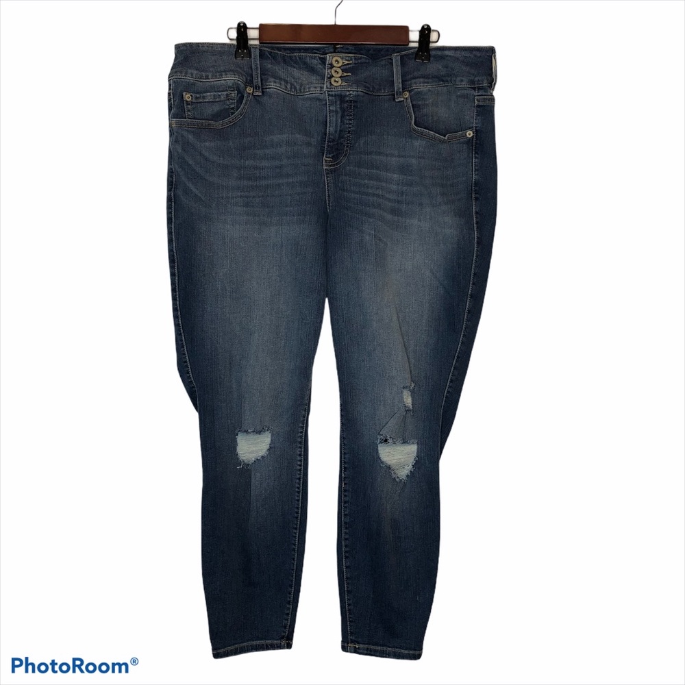 Torrid Distressed Jegging Jeans High Rise 22 Short
